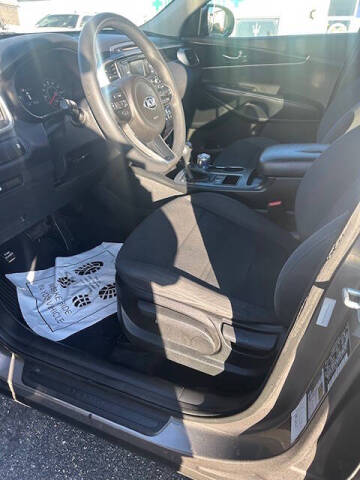 2018 Kia Sorento LX V6