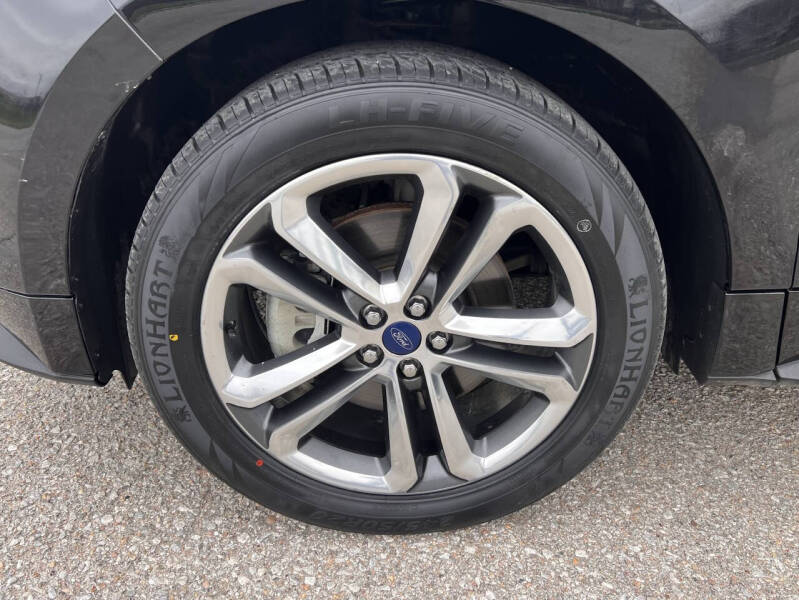 2017 Ford Edge Sport