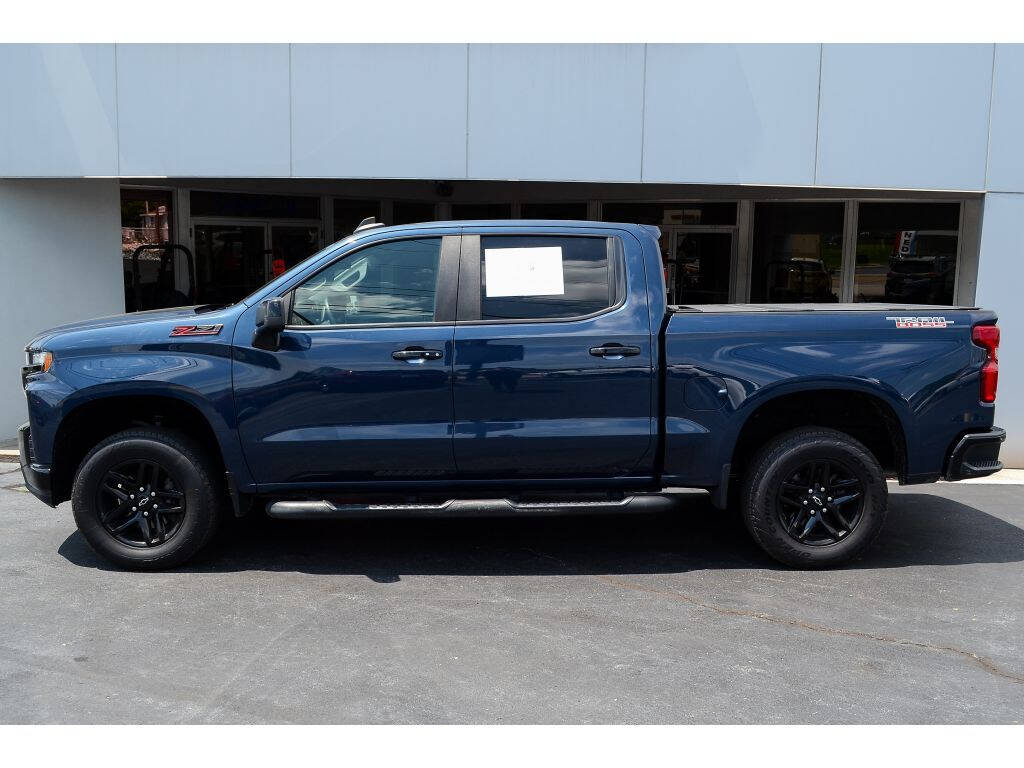 2020 Chevrolet Silverado 1500 for sale at EARL DUFF PRE-OWNED CENTER in Harriman, TN