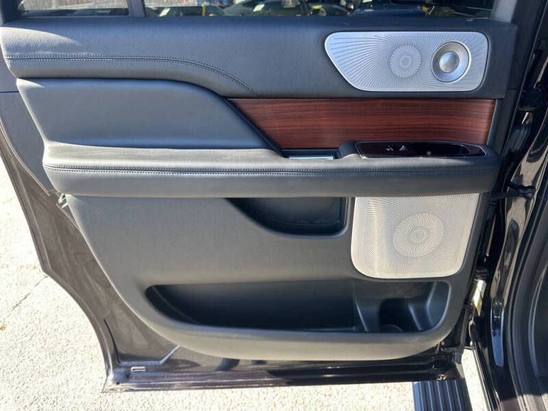 2021 Lincoln Navigator L Reserve