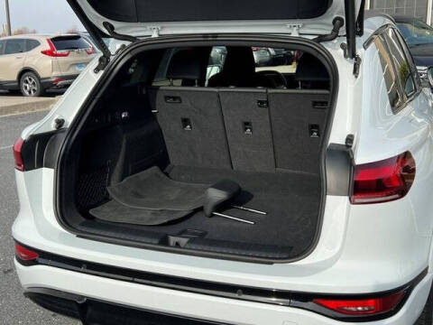 2025 Audi SQ6 e-tron quattro Prestige