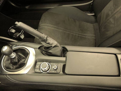 2025 Mazda MX-5 Miata Club