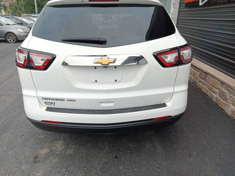 2017 Chevrolet Traverse LS