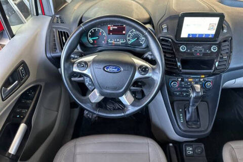 2022 Ford Transit Connect Titanium