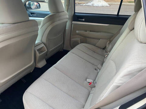 2011 Subaru Outback 2.5i Premium