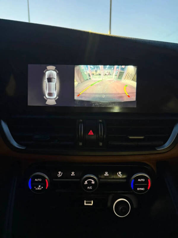 2017 Alfa Romeo Giulia Ti