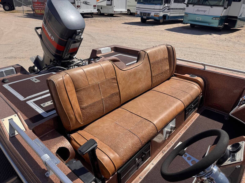 1981 Cajun Bass Boat