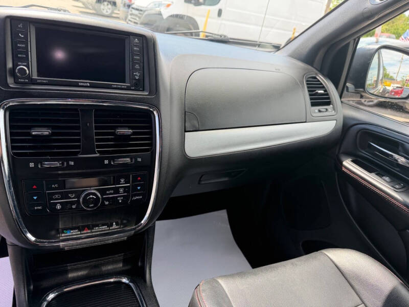 2017 Dodge Grand Caravan GT