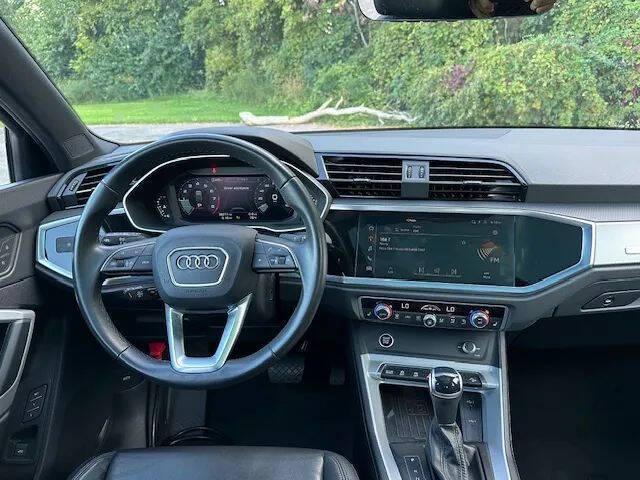 2024 Audi Q3 quattro S line Premium 45 TFSI