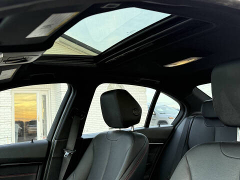 2017 BMW 3 Series 330i