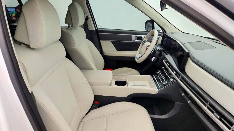 2024 Hyundai Santa Fe SE