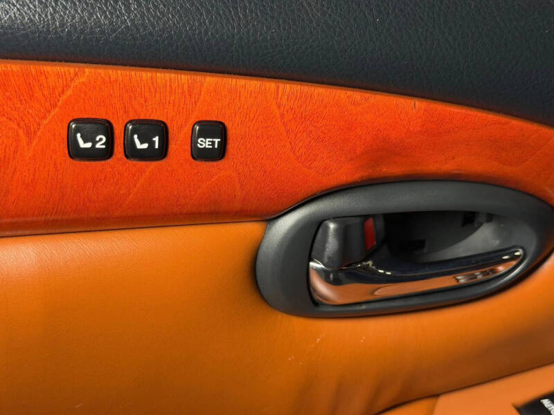 2004 Lexus SC 430