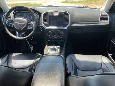 2017 Chrysler 300 C