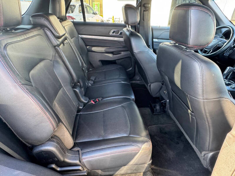 2017 Ford Explorer Sport