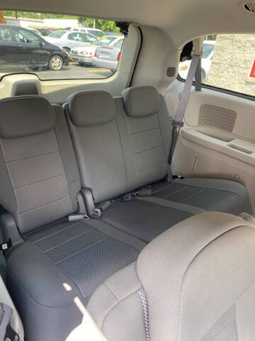 2009 Dodge Grand Caravan SE