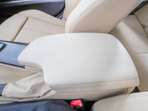 2017 BMW 3 Series 330e iPerformance