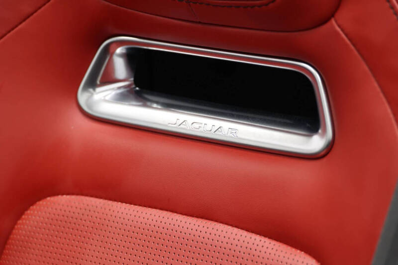 2019 Jaguar F-TYPE P340