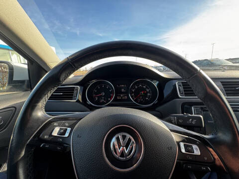 2017 Volkswagen Jetta 1.8T SEL
