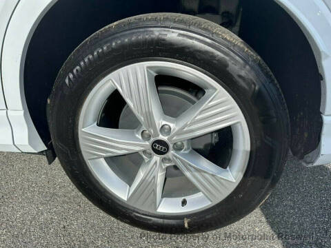 2024 Audi Q4 e-tron quattro Premium 50