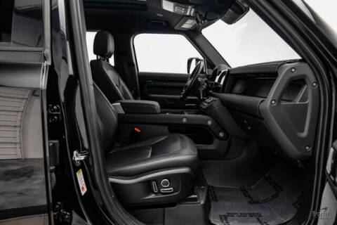 2024 Land Rover Defender 130 P400 X-Dynamic SE