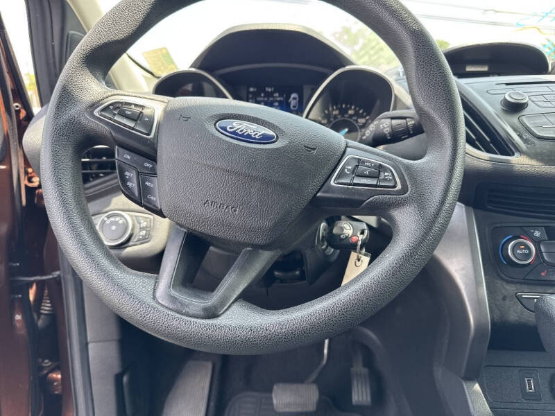 2017 Ford Escape SE