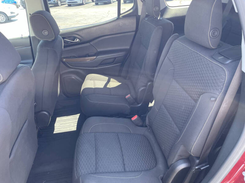 2018 GMC Acadia SLE-2