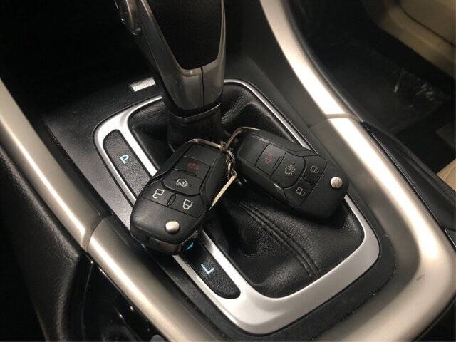 2013 Ford Fusion Hybrid SE