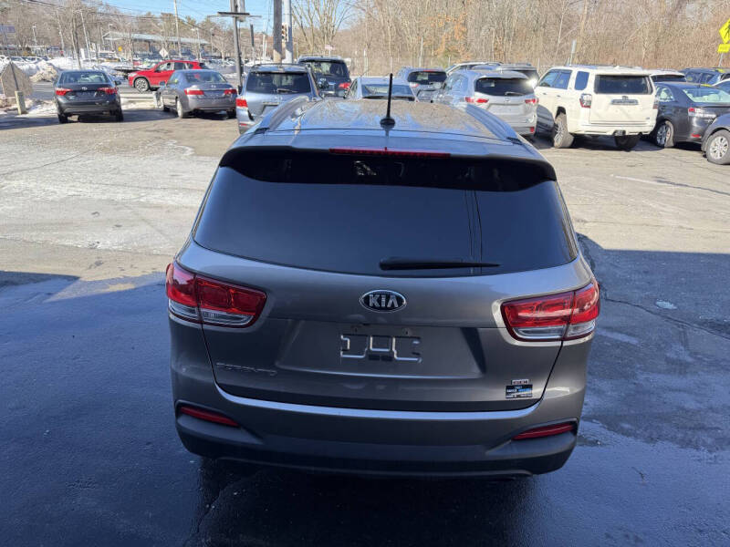 2016 Kia Sorento LX