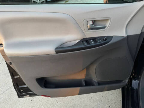 2017 Toyota Sienna