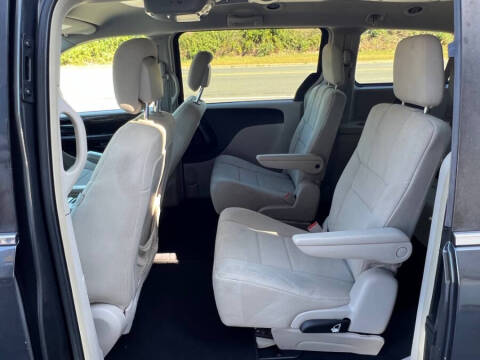 2011 Dodge Grand Caravan Crew