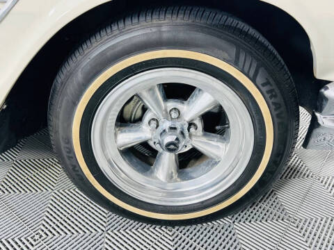 1965 Ford Thunderbird