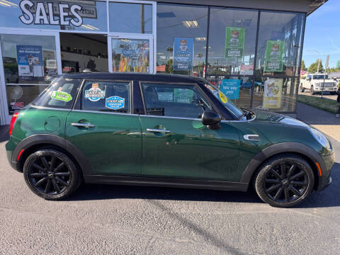 2015 MINI Hardtop 4 Door Cooper