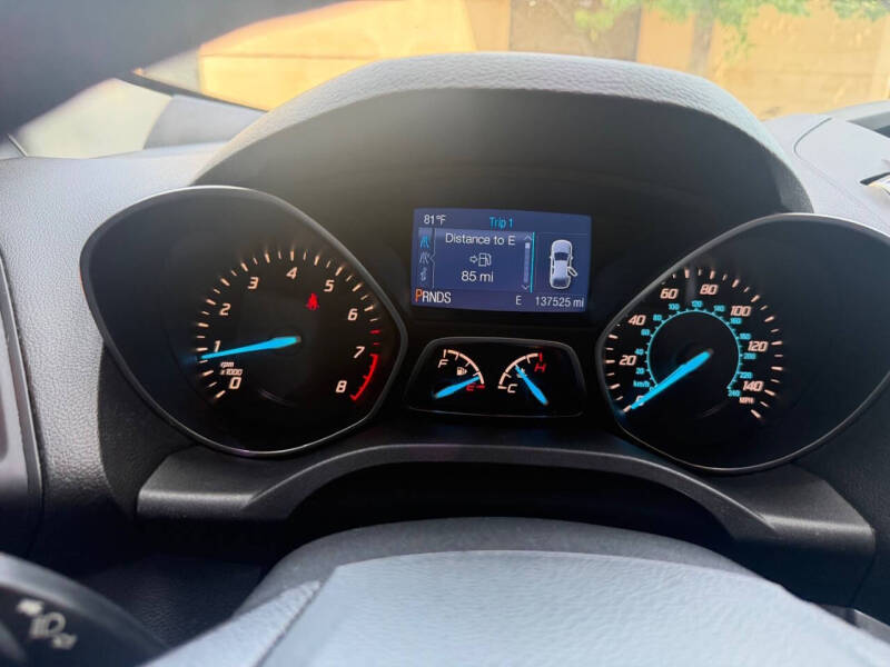 2015 Ford Escape SE