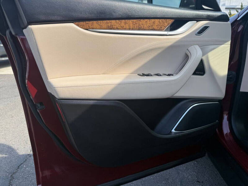 2017 Maserati Levante S