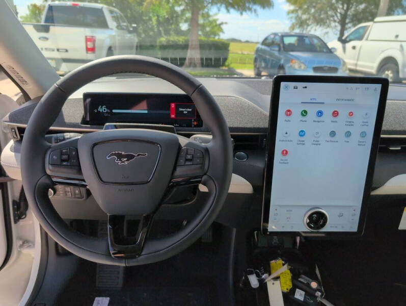 2025 Ford Mustang Mach-E Premium