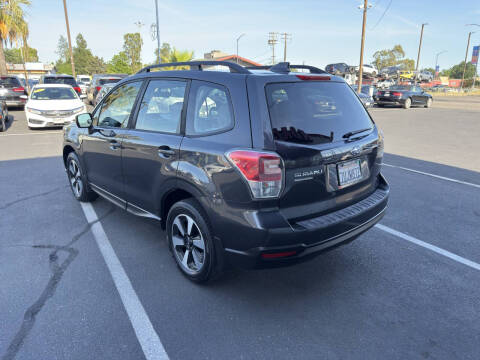 2017 Subaru Forester 2.5i