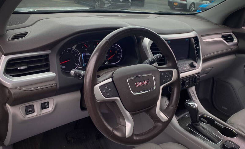 2019 GMC Acadia SLT-1