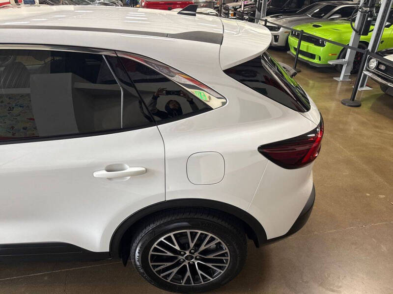 2023 Ford Escape Hybrid Active