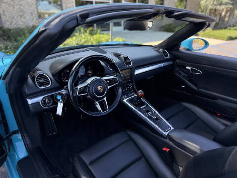 2017 Porsche 718 Boxster S