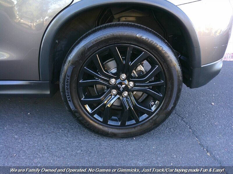 2017 Mitsubishi Outlander Sport LE