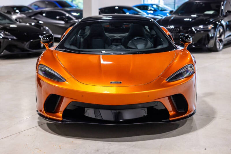 2023 McLaren GT