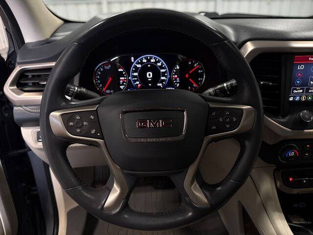 2022 GMC Acadia Denali