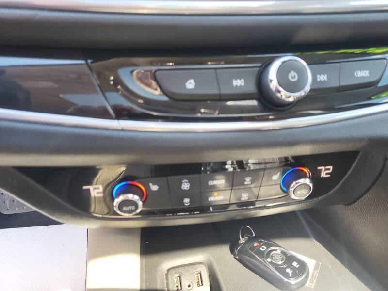 2019 Buick Enclave Essence