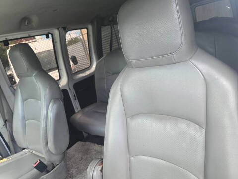 2009 Ford E-Series E-350 SD XL