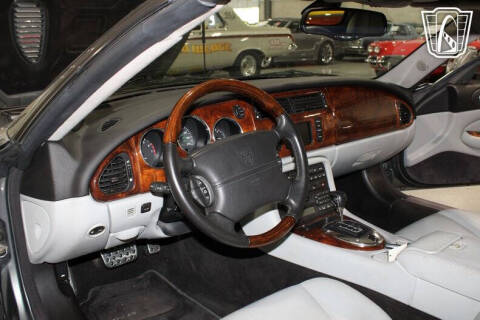 2004 Jaguar XKR