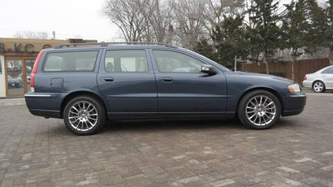 2007 Volvo V70 for sale at Cars-KC LLC in Overland Park KS