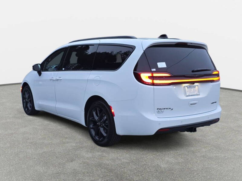 2026 Chrysler Pacifica Limited