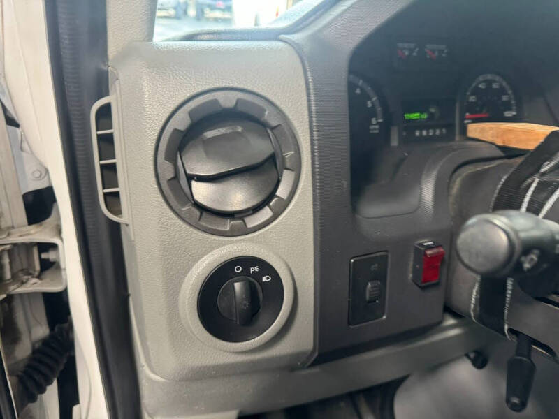 2011 Ford E-Series E-250