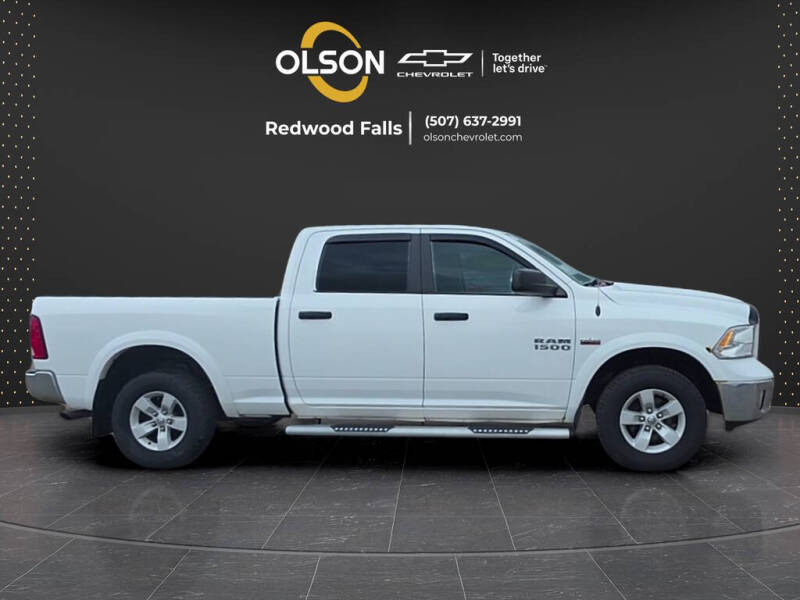 2017 RAM 1500 SLT