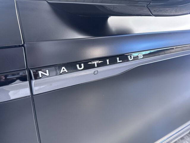 2025 Lincoln Nautilus Reserve